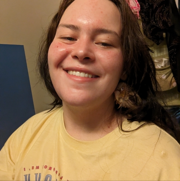 Meet your Posher, Sarha - Picture 1 of 2